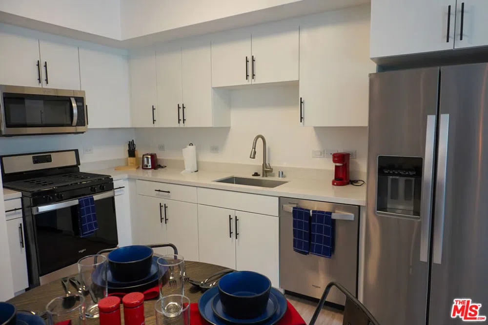 10568 Promenade Gateway #233 El Monte, CA 91731