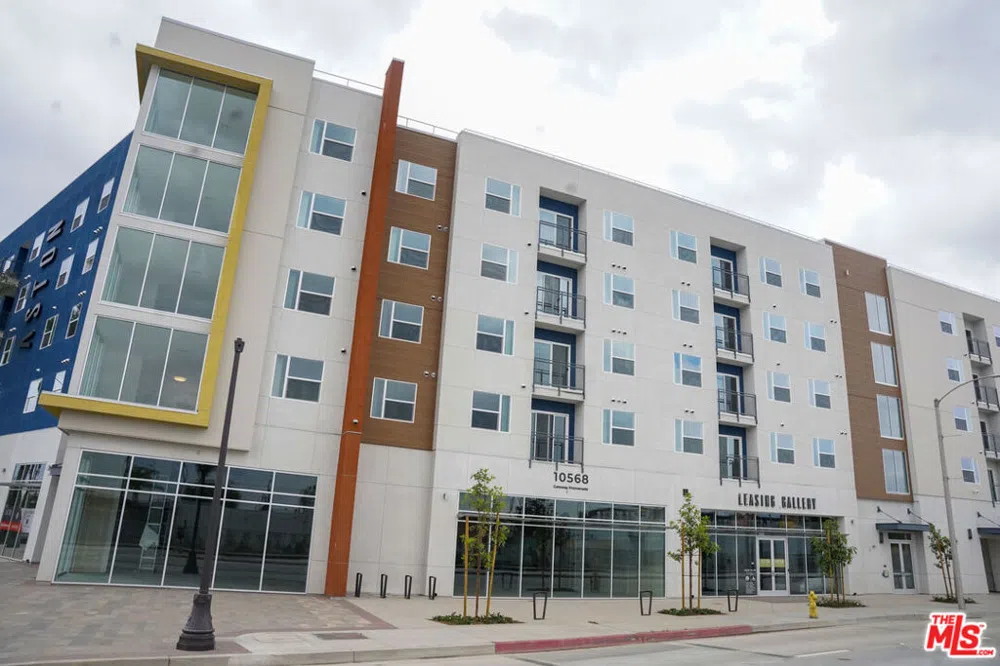 10568 Promenade Gateway #233 El Monte, CA 91731