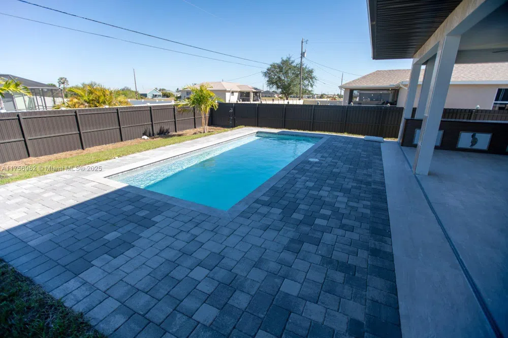 1817 NE 17th st Other City - In The State Of Florida, FL 33909