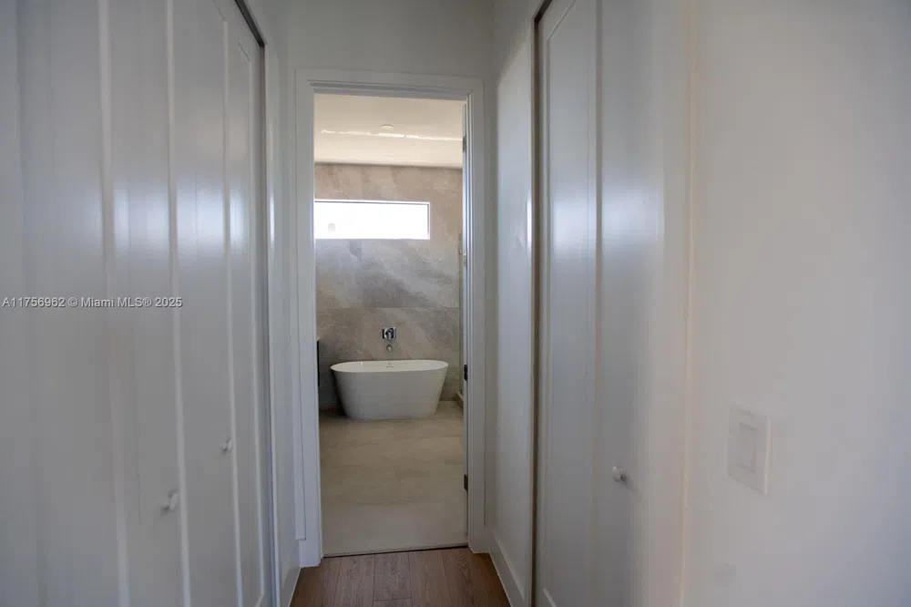 1817 NE 17th st Other City - In The State Of Florida, FL 33909