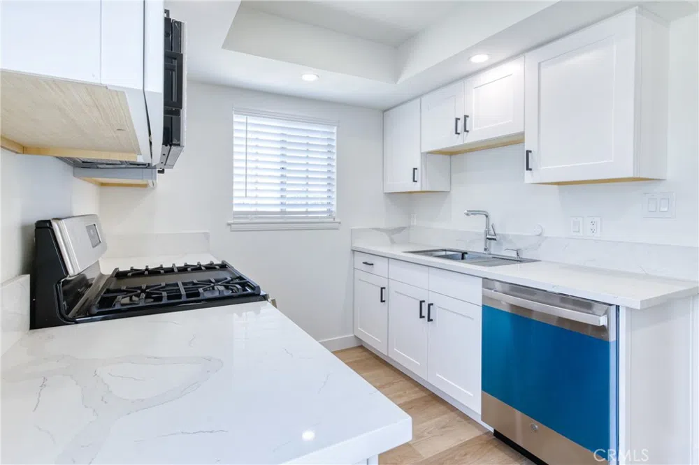 320 W Truslow Avenue #D Fullerton, CA 92832
