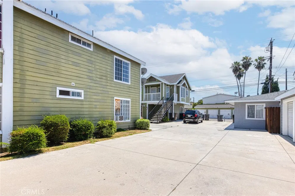 320 W Truslow Avenue #D Fullerton, CA 92832
