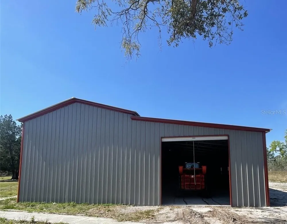 19100 COUNTY ROAD 33 Groveland, FL 34736