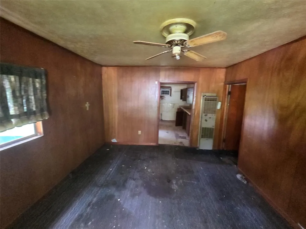 1007 S Scullin Avenue Denison, TX 75020