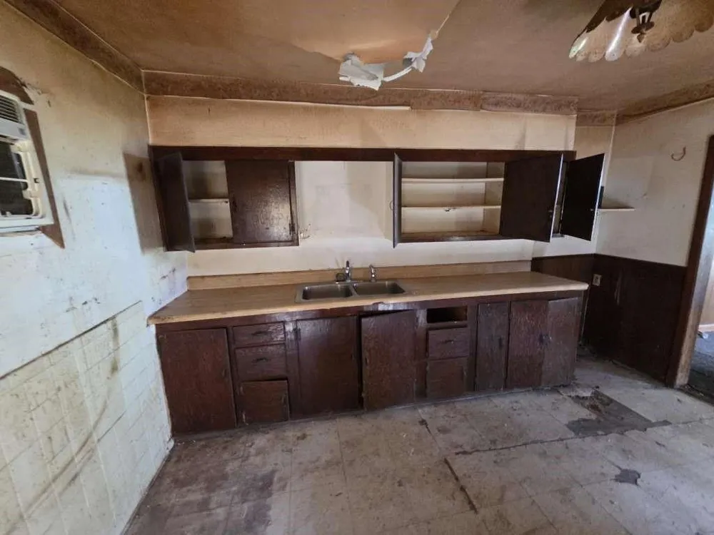 1007 S Scullin Avenue Denison, TX 75020