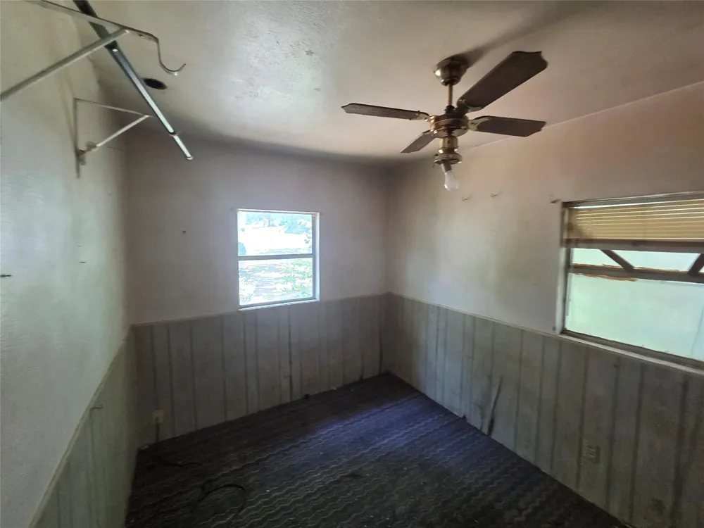 1007 S Scullin Avenue Denison, TX 75020