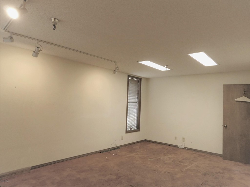 2368 Eastman Avenue #3 Ventura, CA 93003
