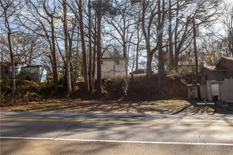 560 Waleska Road