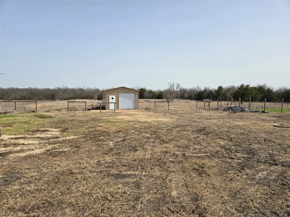 1001 Atkins Drive Celeste, TX 75423