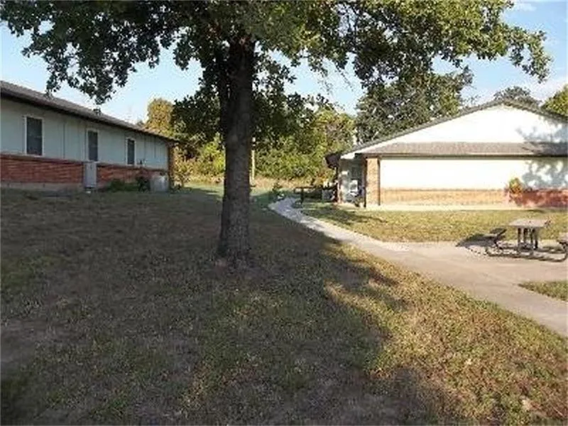 201 Las Bresas Street Azle, TX 76020