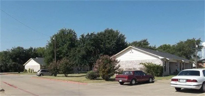 401 Bicentennial Bonham, TX 75418