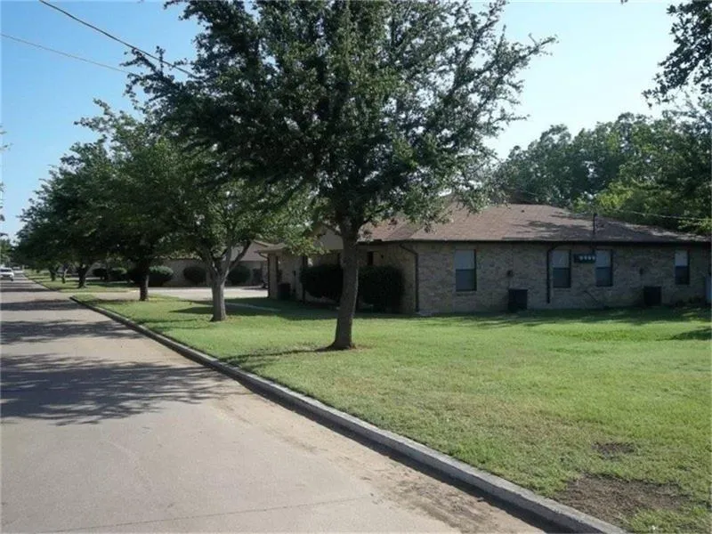 500 W Sadosa Eastland, TX 76448