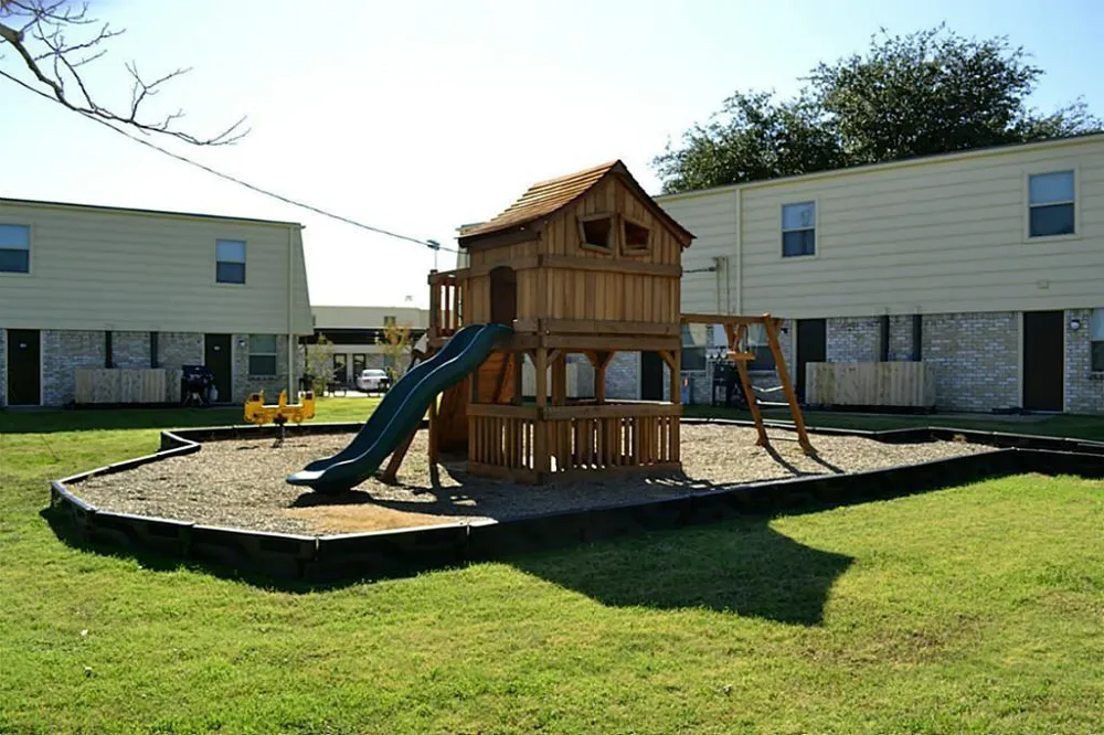 514 SE Gardens Burleson, TX 76028