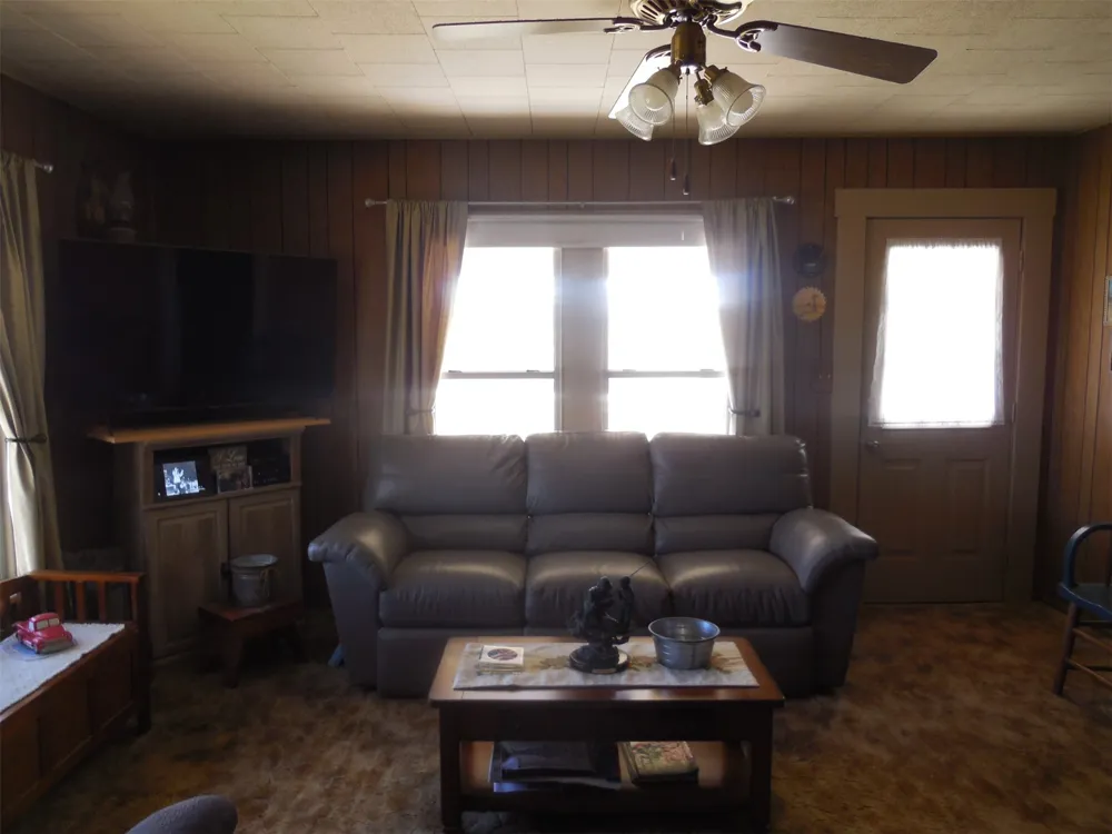 426 County Road 194 Eastland, TX 76448