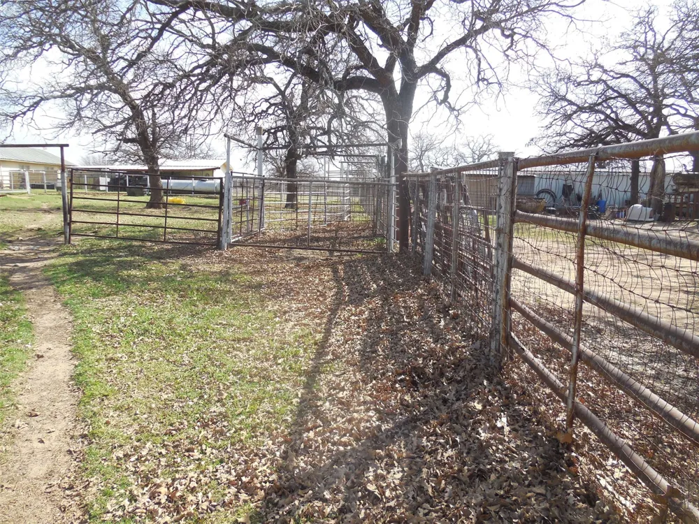 426 County Road 194 Eastland, TX 76448