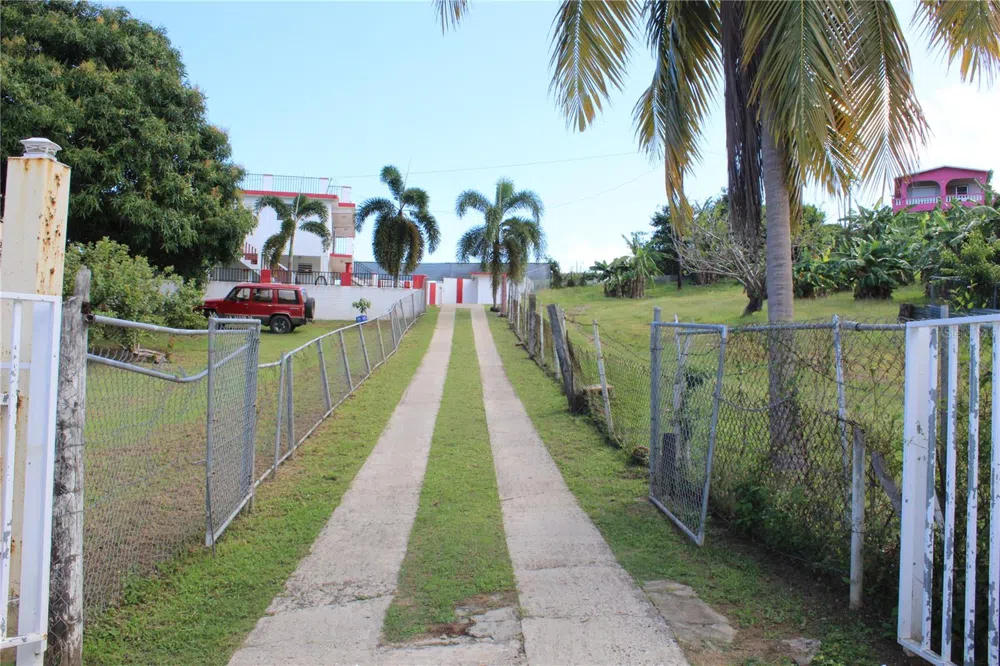 689-A SANDCZAR Vieques, PR 00765