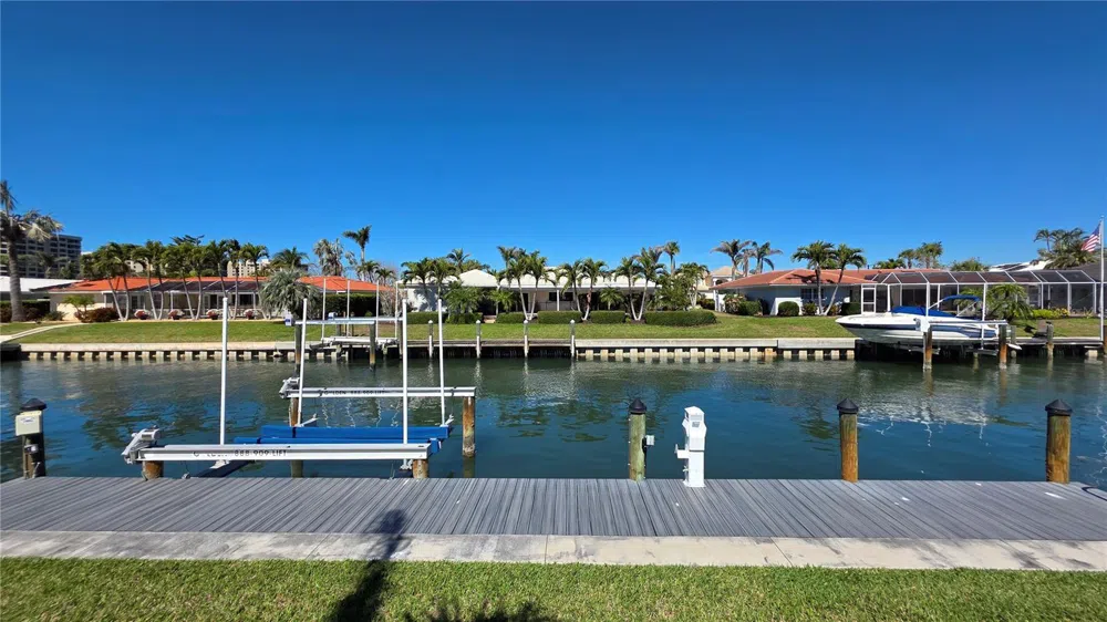 531 BIRDIE LANE Longboat Key, FL 34228