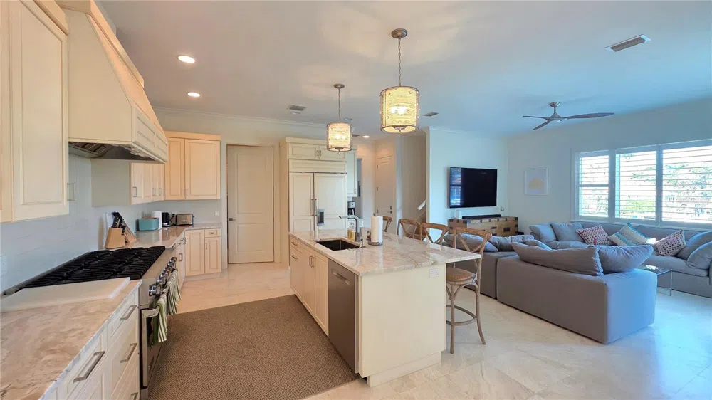 531 BIRDIE LANE Longboat Key, FL 34228