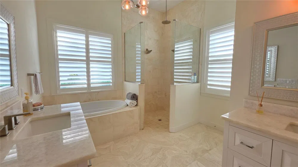 531 BIRDIE LANE Longboat Key, FL 34228