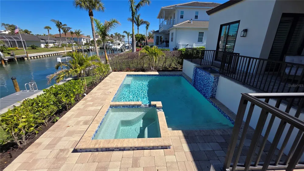 531 BIRDIE LANE Longboat Key, FL 34228
