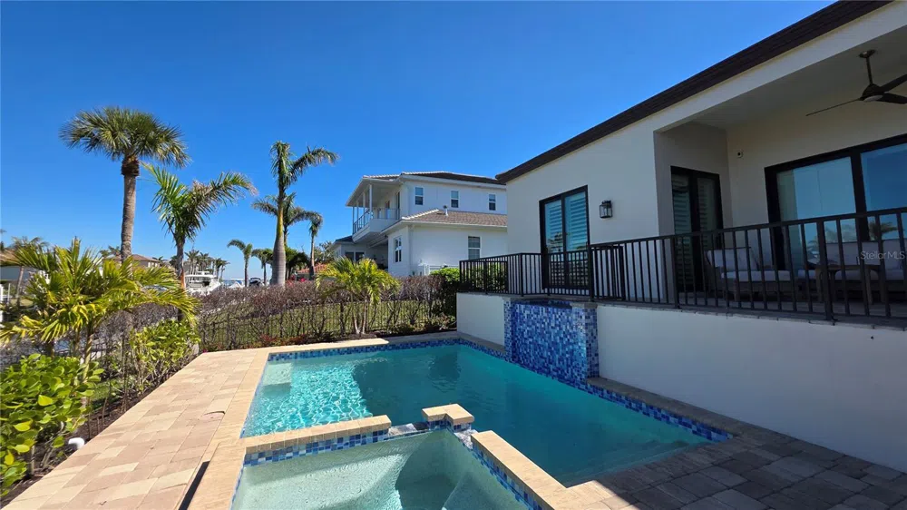 531 BIRDIE LANE Longboat Key, FL 34228