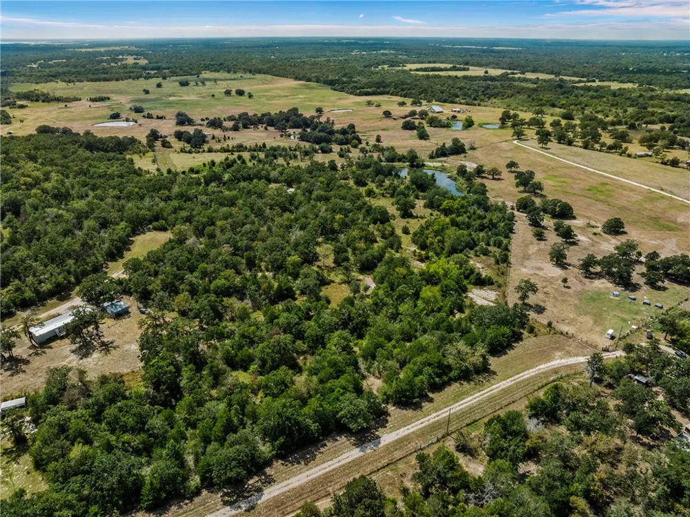 1470 Cedar Circle Snook, TX 77878