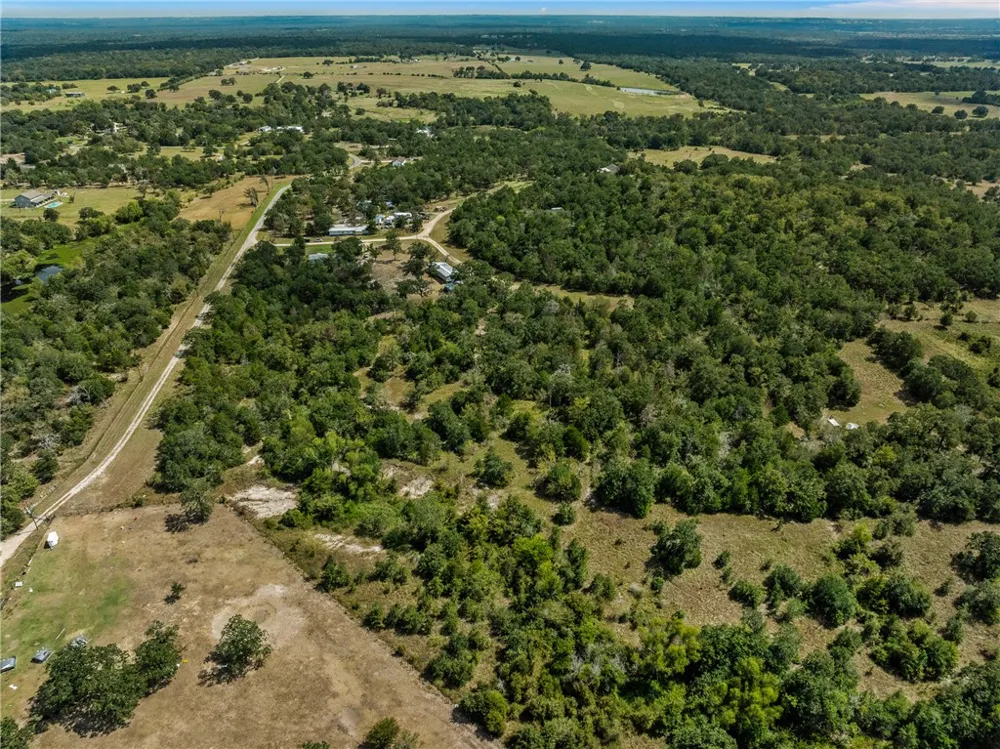 1470 Cedar Circle Snook, TX 77878