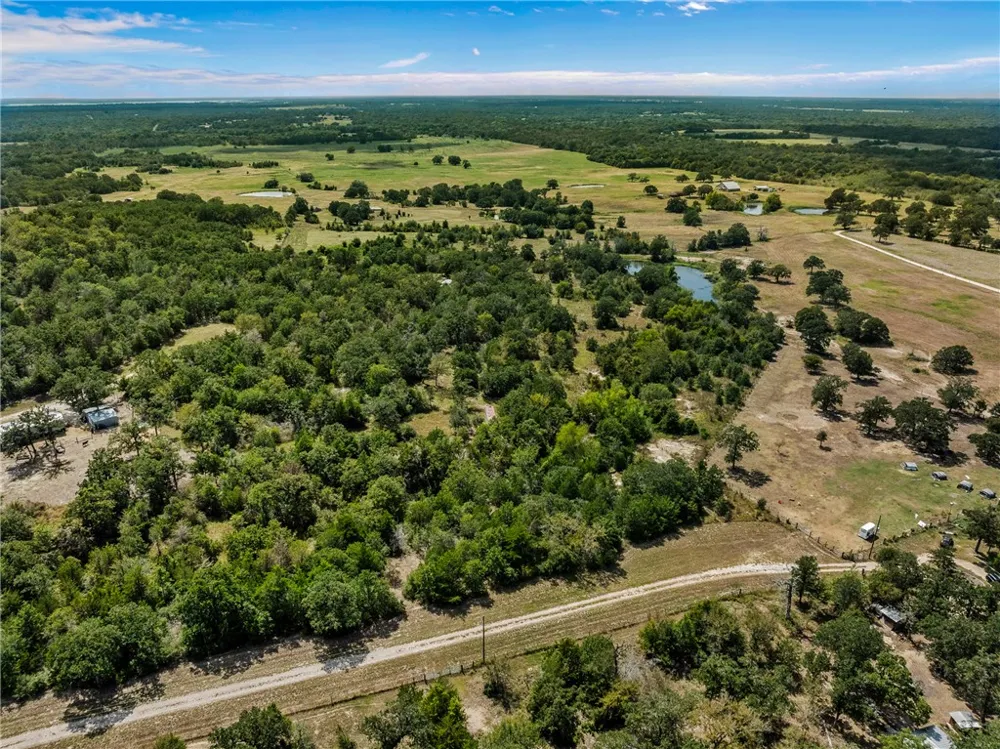 1470 Cedar Circle Snook, TX 77878