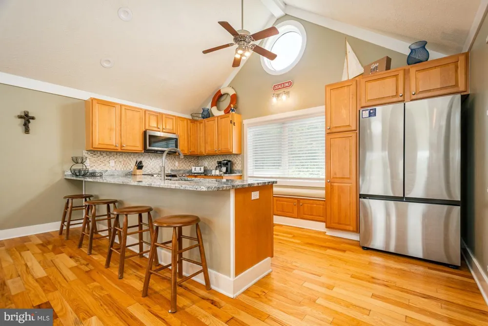 25 SILVER TREE LANE Oakland, MD 21550