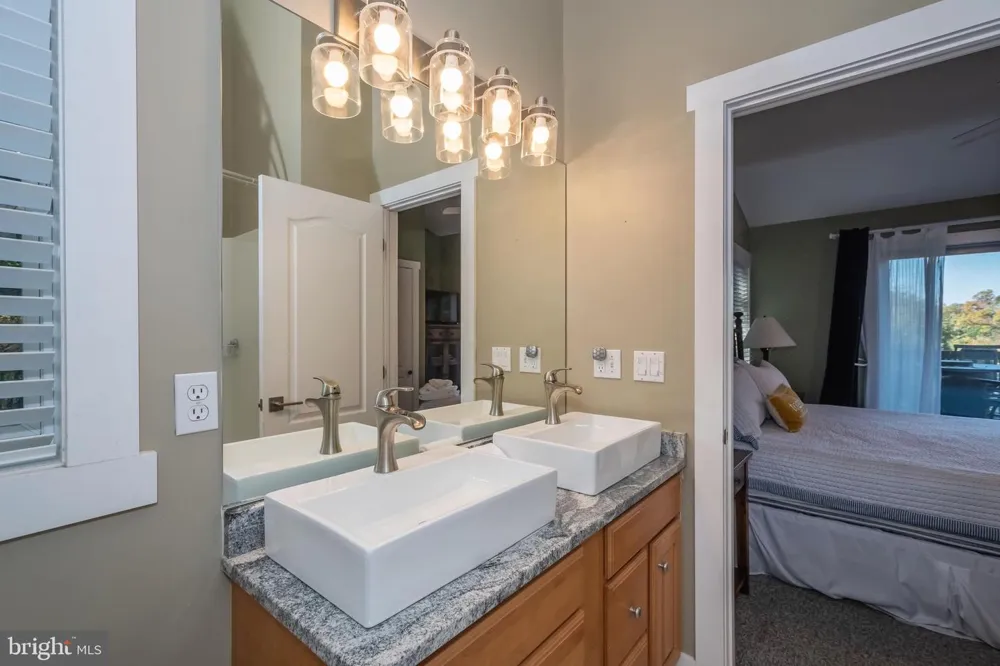 25 SILVER TREE LANE Oakland, MD 21550