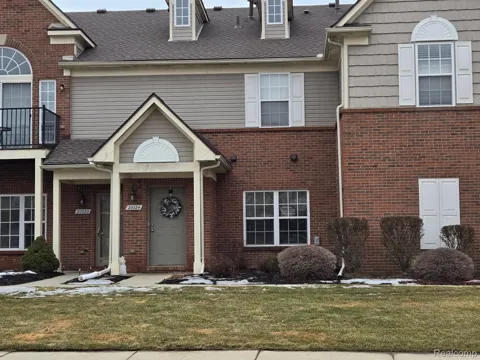 20024 HIDDEN OAKS DRIVE