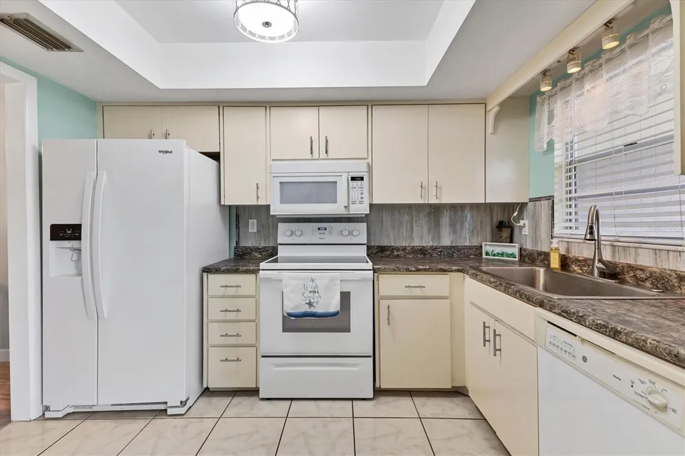 4803 PARK ACRES DRIVE Bradenton, FL 34207