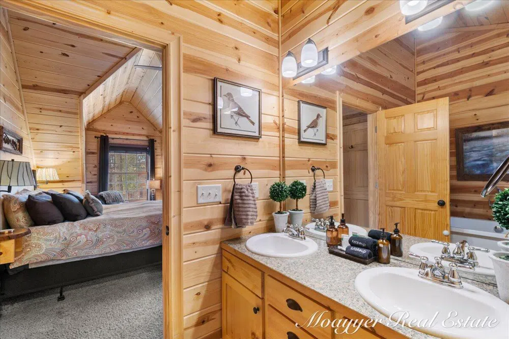 3577 Kingfisher Cove Drive Saugatuck Township, MI 49453