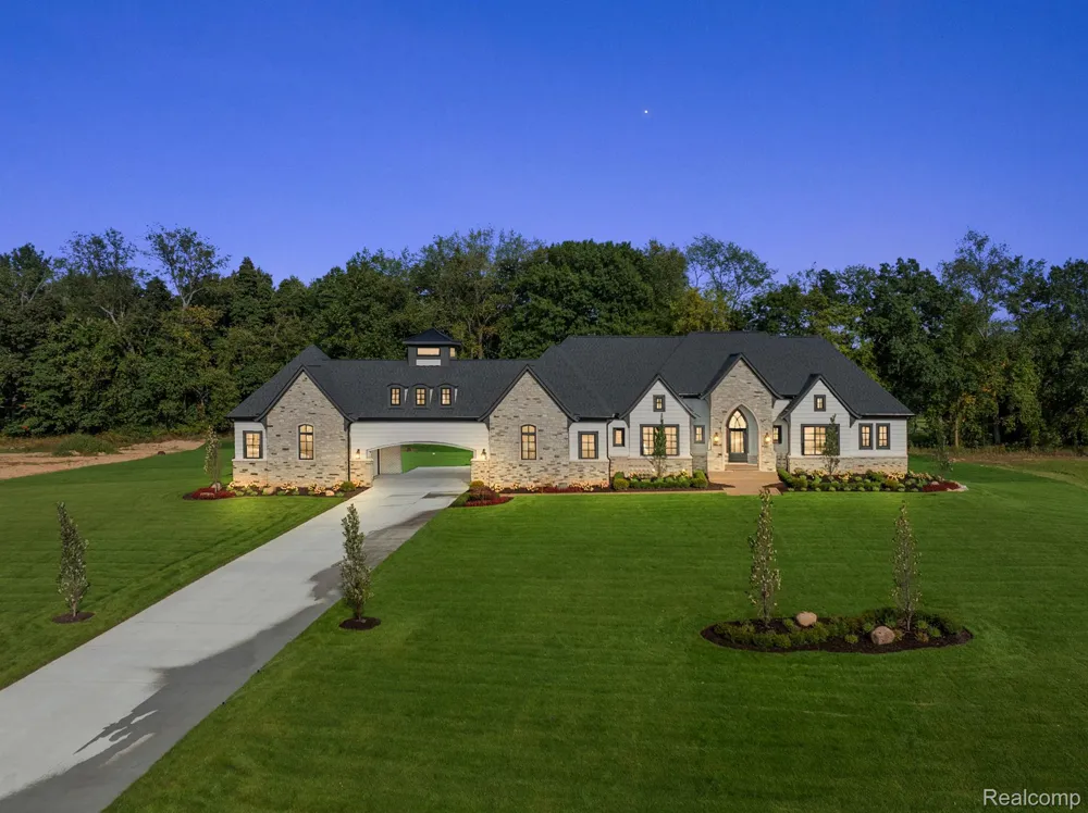 70501 Renata Court Bruce Township, MI 48065