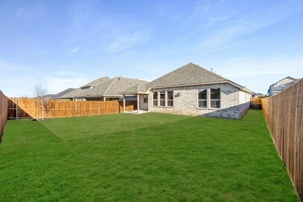 231 Ivory Brook Cove Drive Lavon, TX 75166