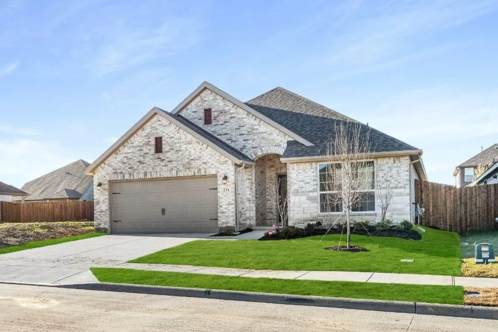 231 Ivory Brook Cove Drive Lavon, TX 75166