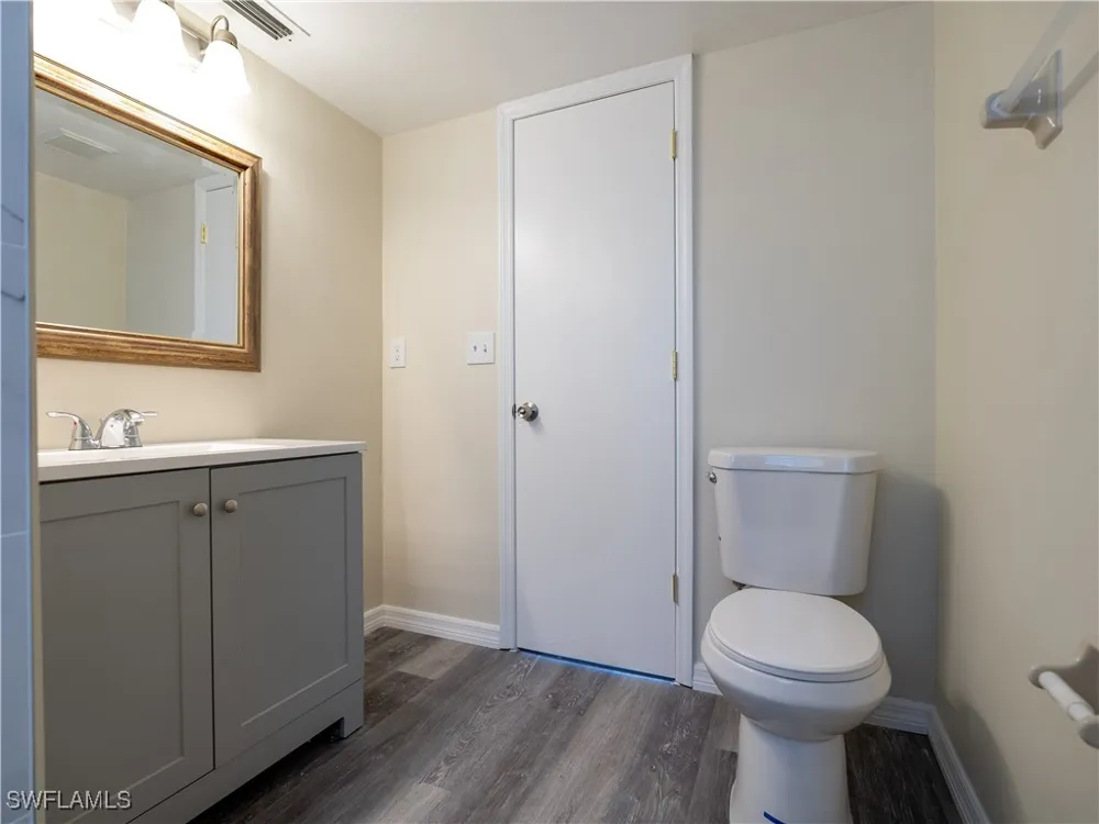 LAGUNA BAY CIRCLE #37 Kissimmee, FL 34746