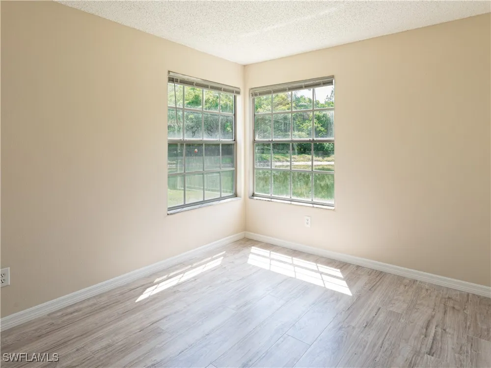 LAGUNA BAY CIRCLE #37 Kissimmee, FL 34746
