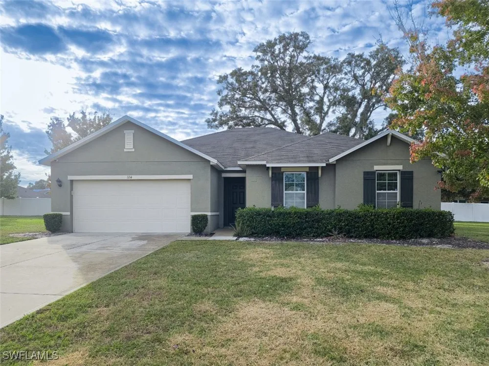 SUNNY FIELD COURT Eustis, FL 32726