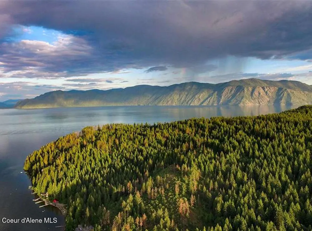 Lot 16 Camp Bay Road Sagle, ID 83860