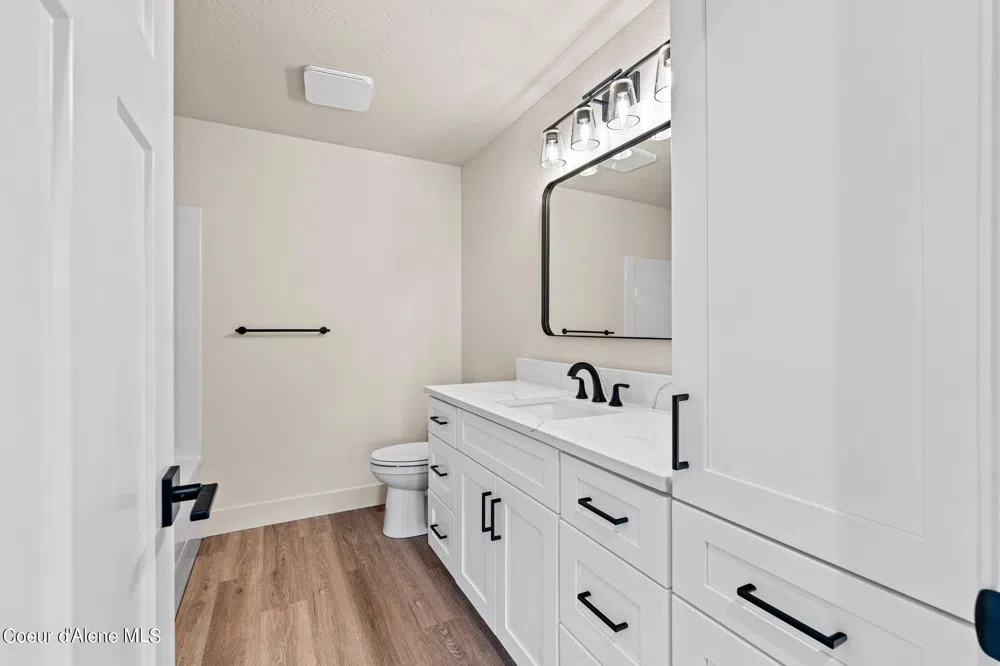 424 Olive Ave ##203 Sandpoint, ID 83864