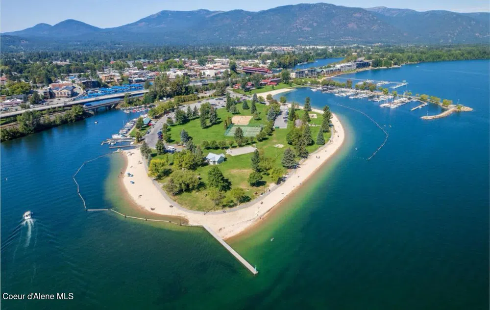424 Olive Ave ##203 Sandpoint, ID 83864