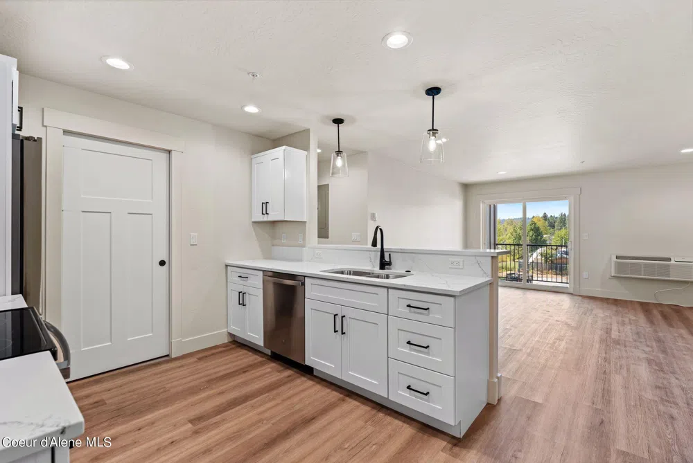 424 Olive Ave ##303 Sandpoint, ID 83864