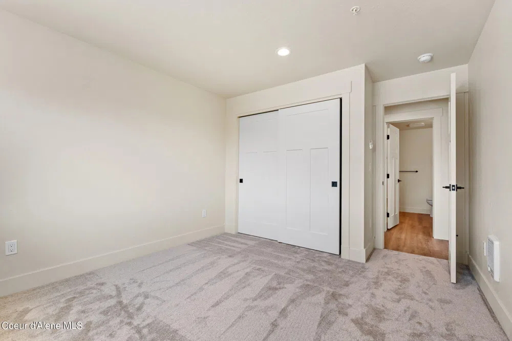 424 Olive Ave ##303 Sandpoint, ID 83864