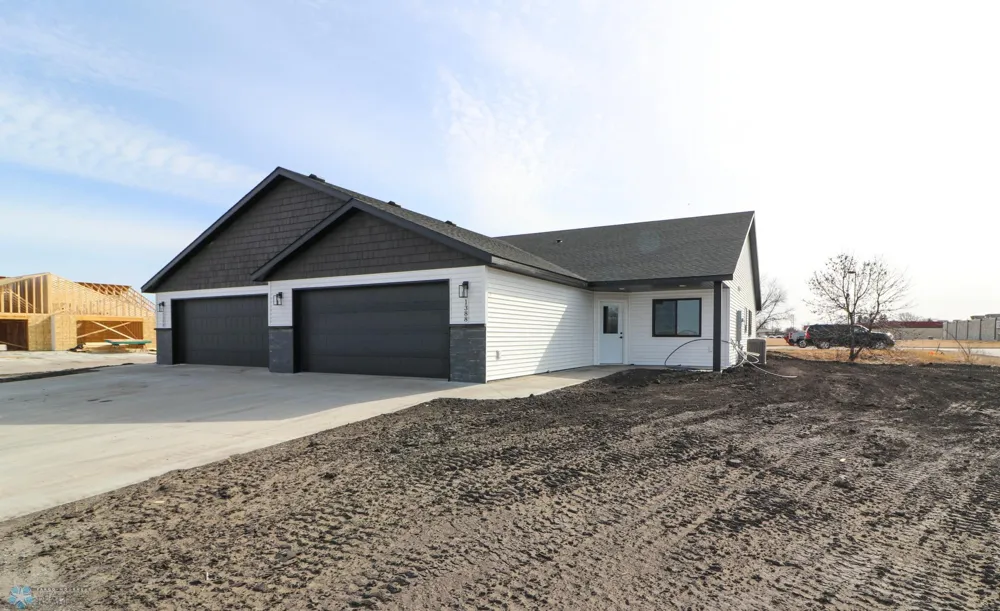 1404 Prairie Lane Wahpeton, ND 58075
