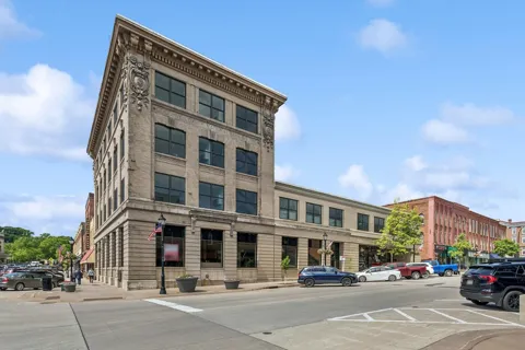 222 Bush Street ##304