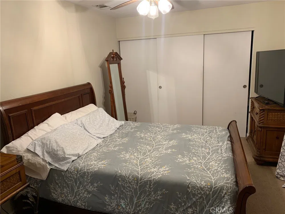 10316 S San Pedro Street Los Angeles, CA 90003