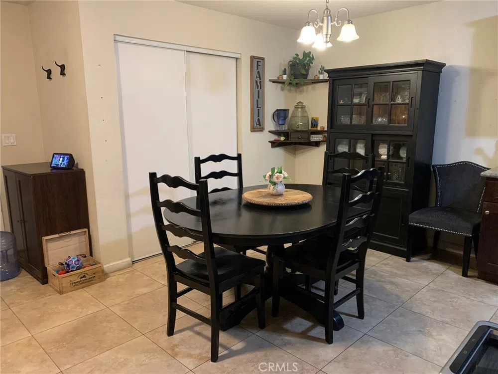 10316 S San Pedro Street Los Angeles, CA 90003