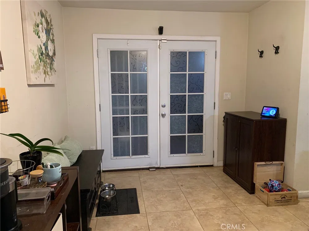 10316 S San Pedro Street Los Angeles, CA 90003