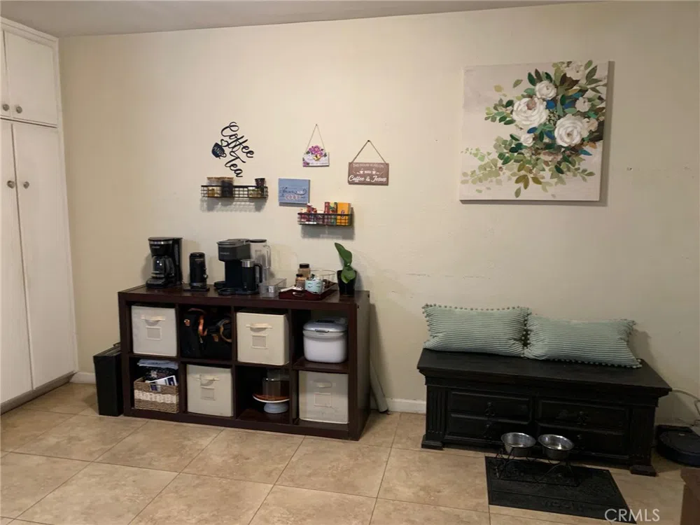 10316 S San Pedro Street Los Angeles, CA 90003